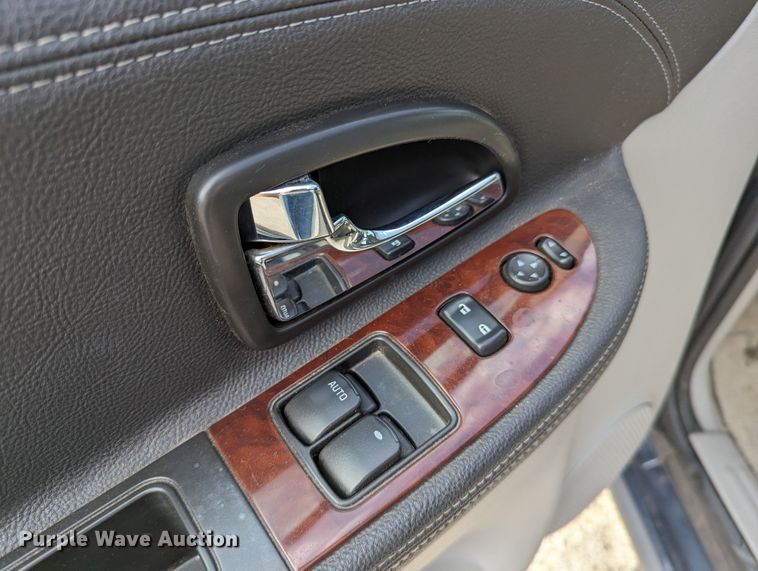 image for item MY9834 2008 Chevrolet Uplander  van