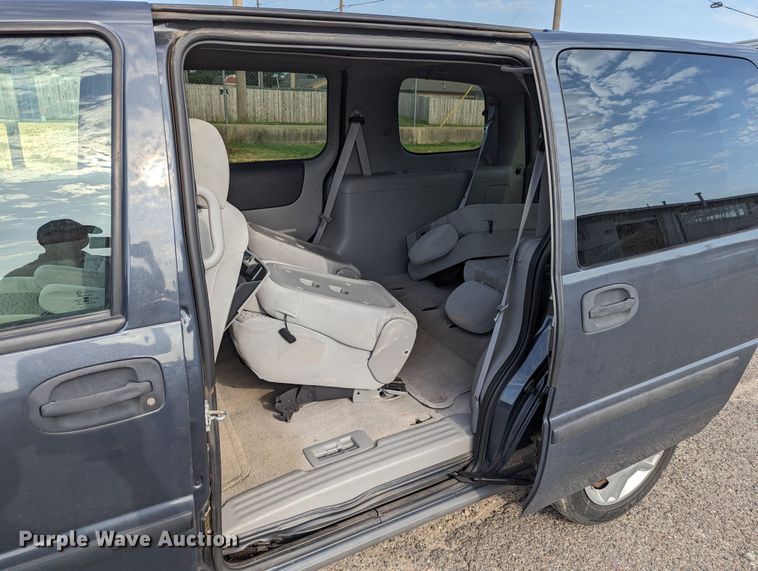 image for item MY9834 2008 Chevrolet Uplander  van