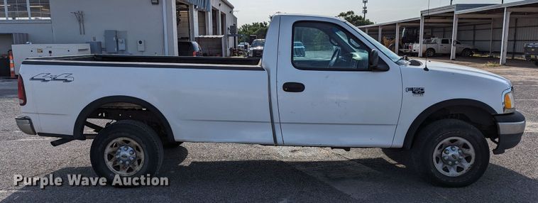 image for item MY9835 2001 Ford F150  pickup truck