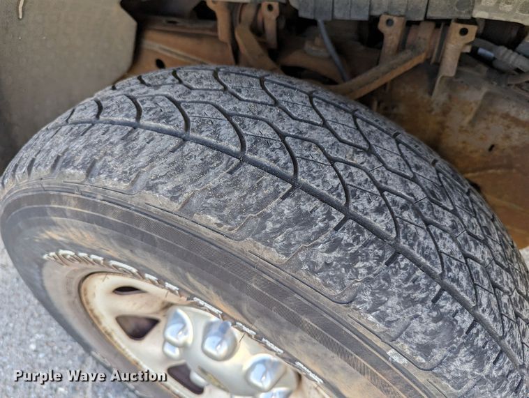 image for item MY9835 2001 Ford F150  pickup truck