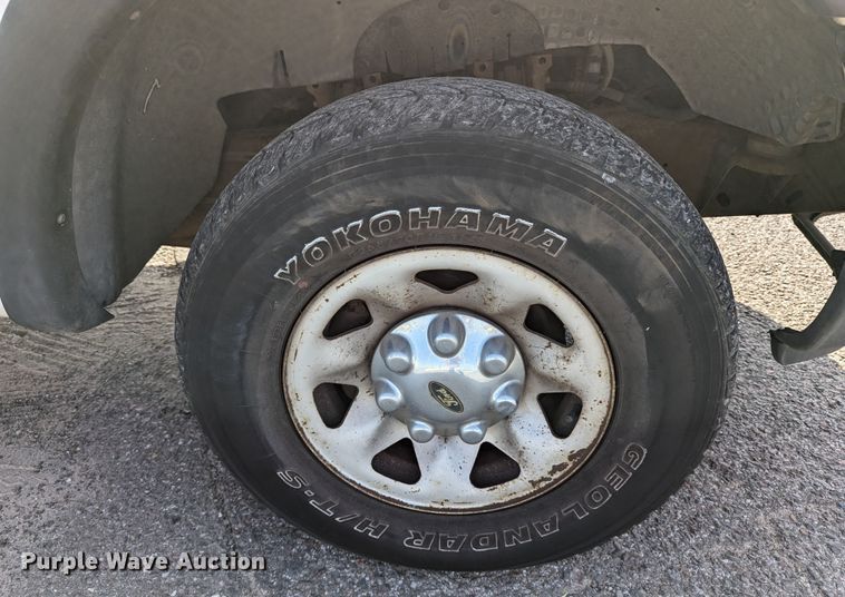 image for item MY9835 2001 Ford F150  pickup truck