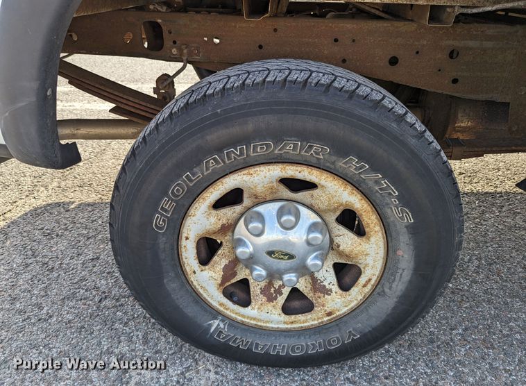 image for item MY9835 2001 Ford F150  pickup truck