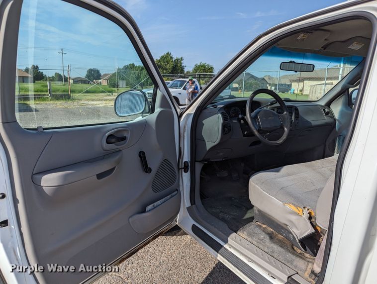 image for item MY9836 1999 Ford F150  pickup truck