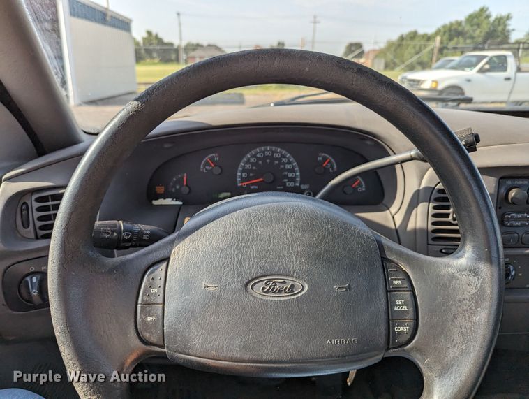 image for item MY9836 1999 Ford F150  pickup truck