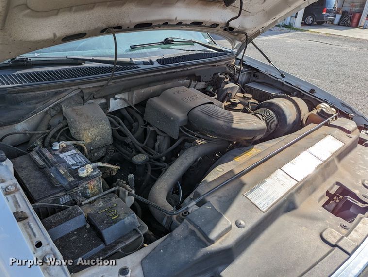 image for item MY9836 1999 Ford F150  pickup truck