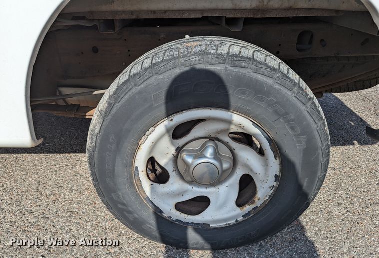 image for item MY9836 1999 Ford F150  pickup truck