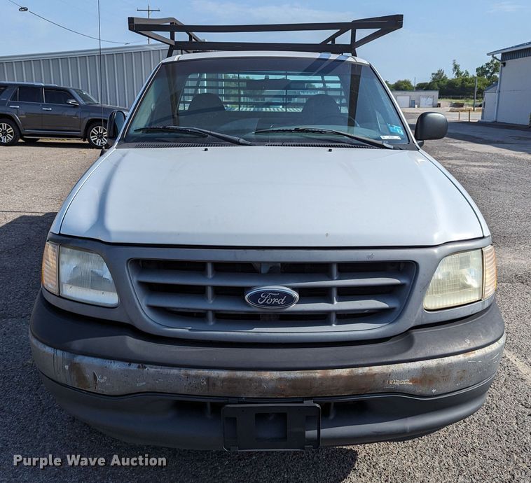 image for item MY9837 2001 Ford F150  pickup truck