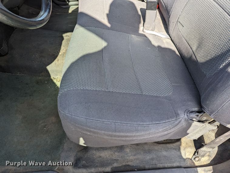 image for item MY9837 2001 Ford F150  pickup truck