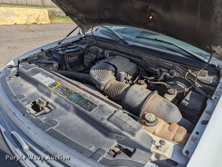 image for item MY9837 2001 Ford F150  pickup truck