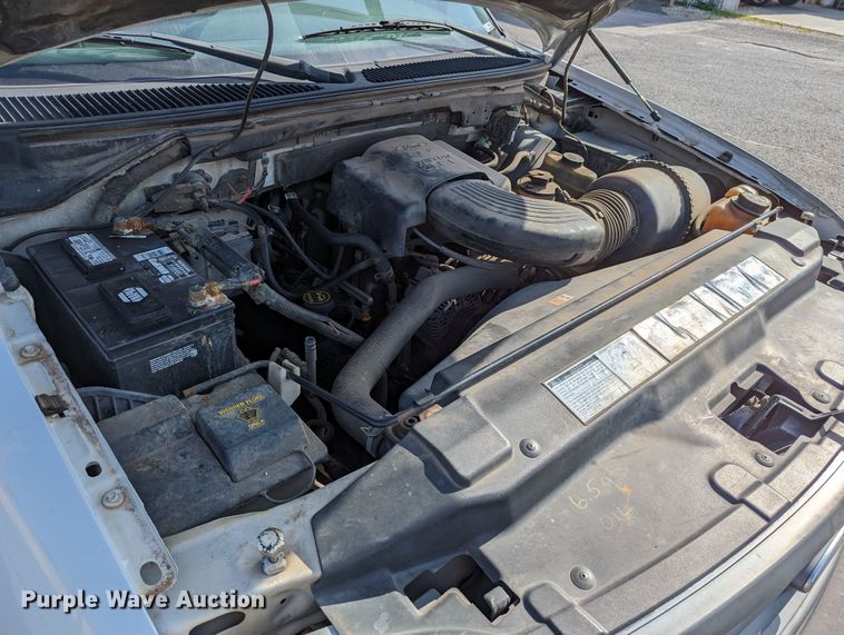 image for item MY9837 2001 Ford F150  pickup truck