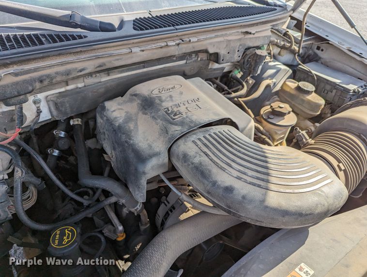 image for item MY9837 2001 Ford F150  pickup truck