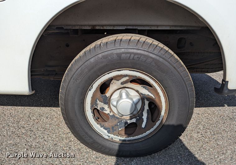 image for item MY9837 2001 Ford F150  pickup truck