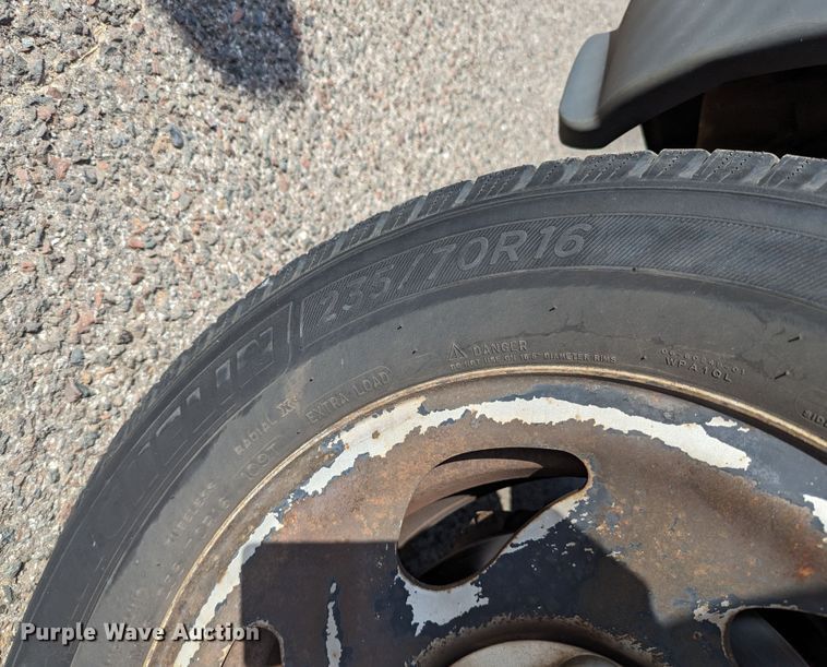 image for item MY9837 2001 Ford F150  pickup truck