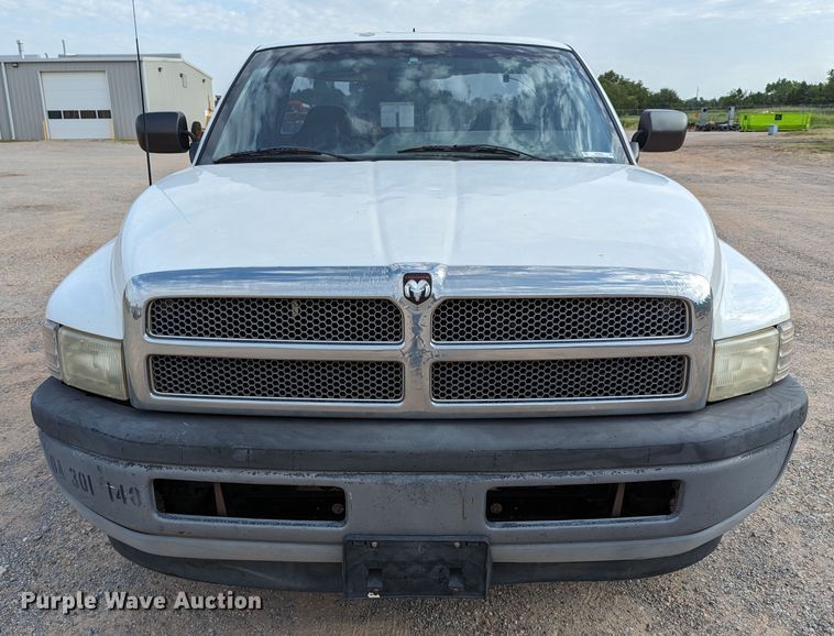 image for item MY9839 1996 Dodge Ram 1500  pickup truck