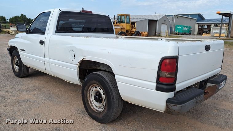 image for item MY9839 1996 Dodge Ram 1500  pickup truck