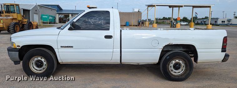 image for item MY9839 1996 Dodge Ram 1500  pickup truck