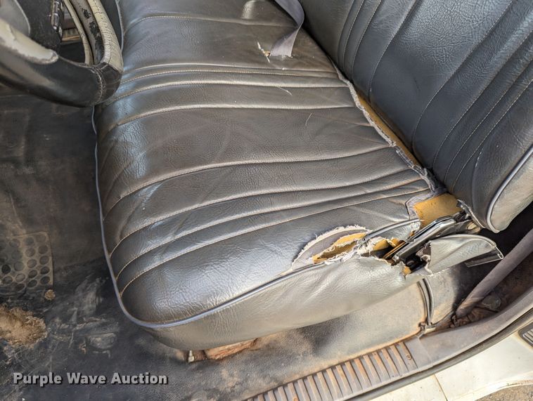 image for item MY9839 1996 Dodge Ram 1500  pickup truck