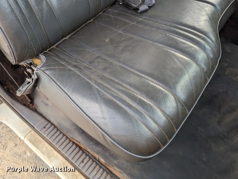 image for item MY9839 1996 Dodge Ram 1500  pickup truck