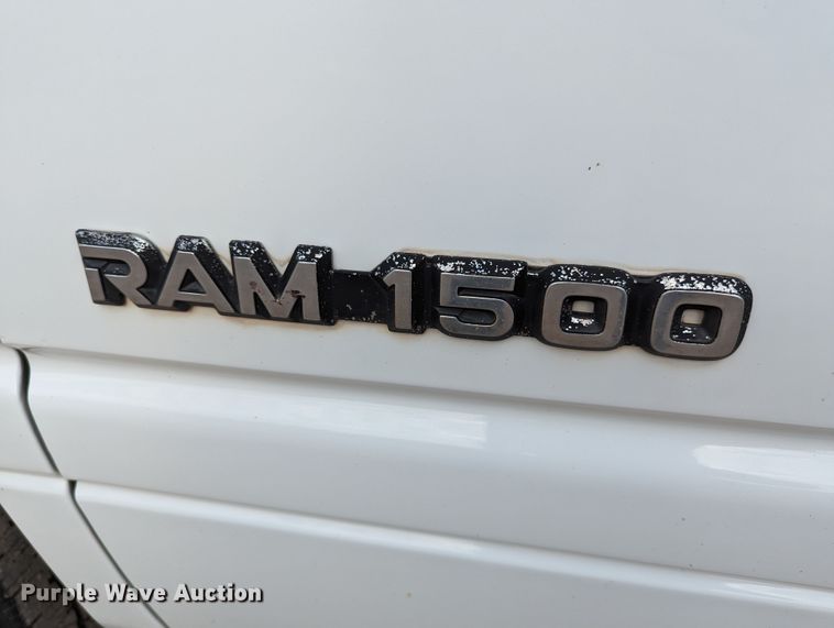 image for item MY9839 1996 Dodge Ram 1500  pickup truck