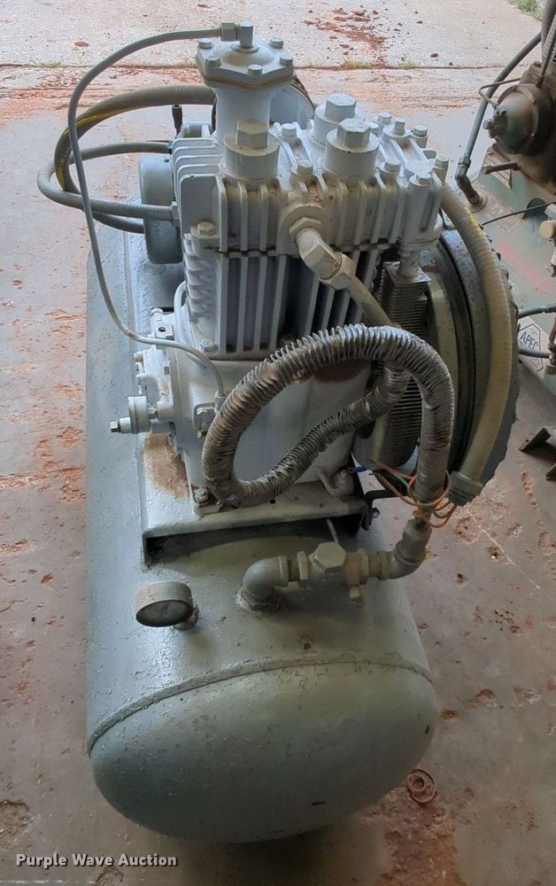 image for item MY9841 Quincy 310  air compressor