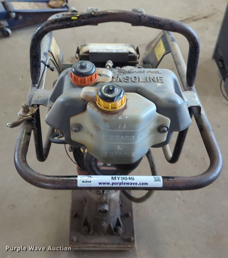 image for item MY9846 Mikasa MT-75HS  plate compactor