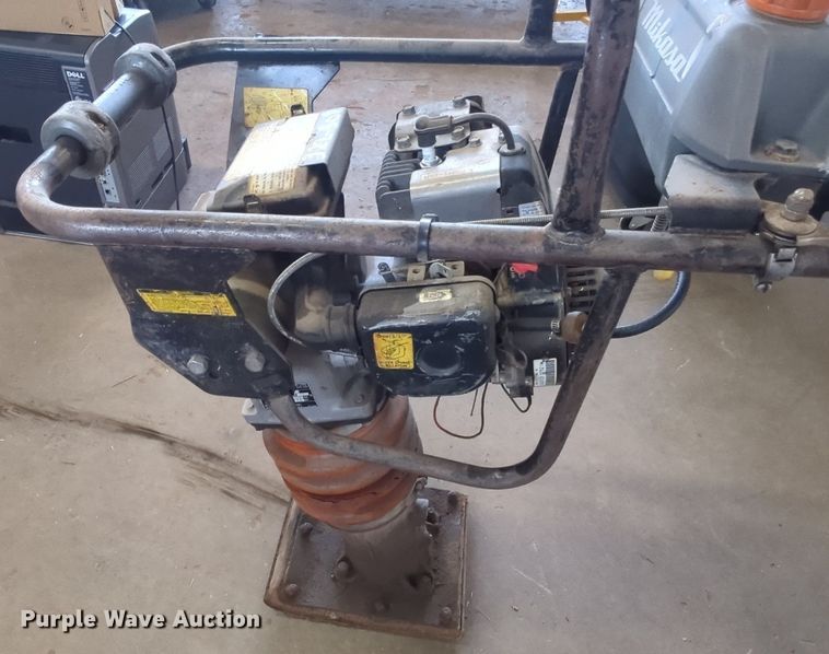 image for item MY9846 Mikasa MT-75HS  plate compactor