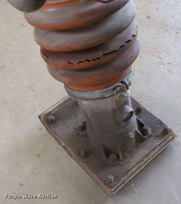 image for item MY9846 Mikasa MT-75HS  plate compactor