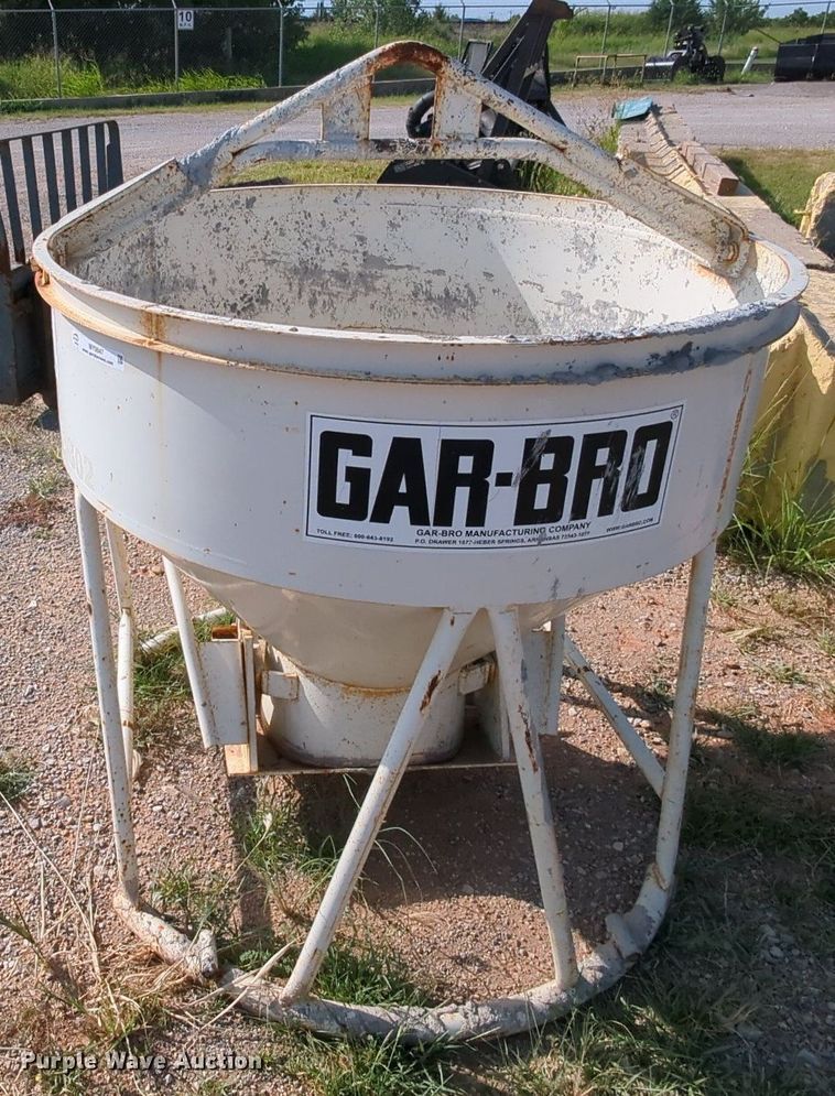 image for item MY9847 2016 Gar-Bro 420-R  concrete bucket