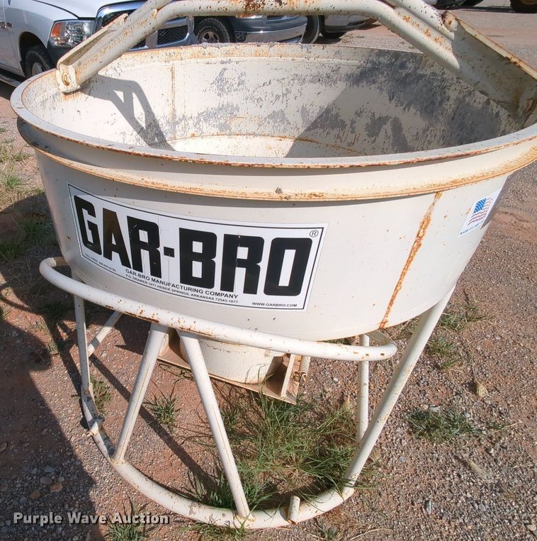 image for item MY9847 2016 Gar-Bro 420-R  concrete bucket