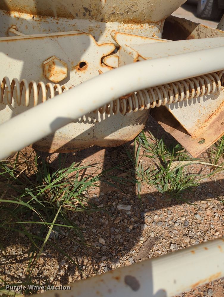 image for item MY9847 2016 Gar-Bro 420-R  concrete bucket