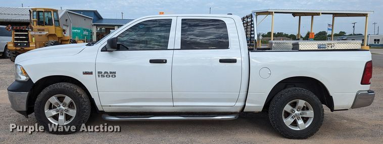 image for item MY9849 2014 Dodge Ram 1500  Crew Cab pickup truck