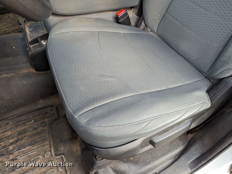 image for item MY9849 2014 Dodge Ram 1500  Crew Cab pickup truck