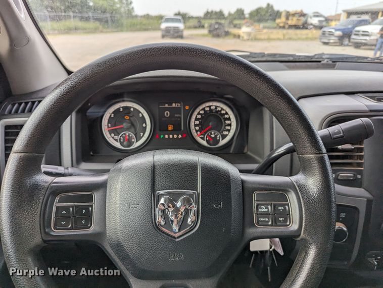 image for item MY9849 2014 Dodge Ram 1500  Crew Cab pickup truck