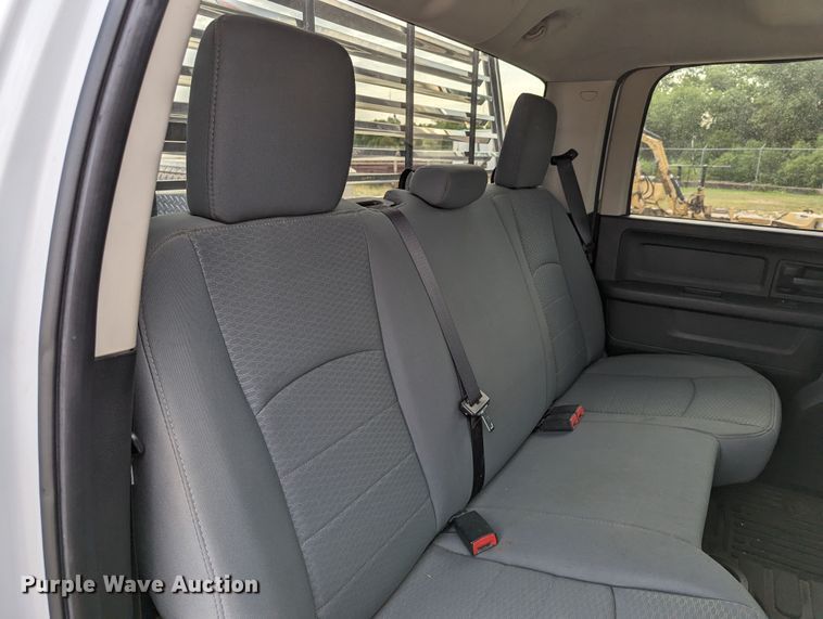 image for item MY9849 2014 Dodge Ram 1500  Crew Cab pickup truck