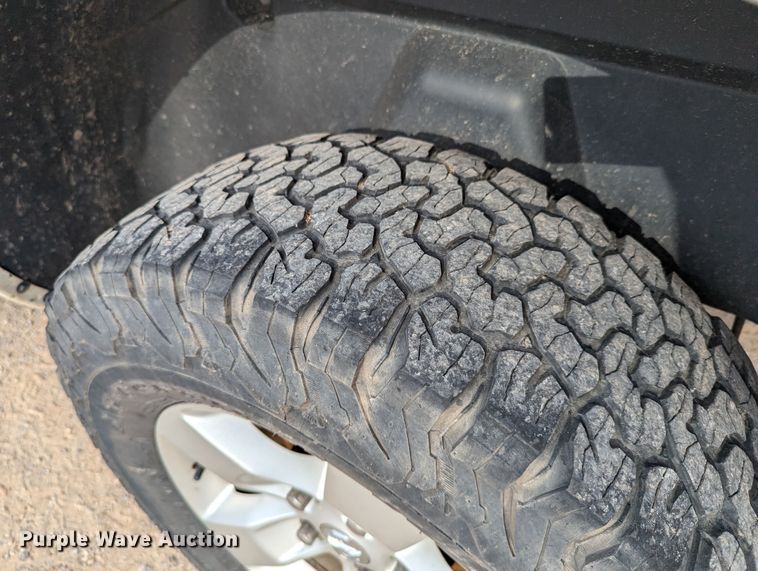 image for item MY9849 2014 Dodge Ram 1500  Crew Cab pickup truck