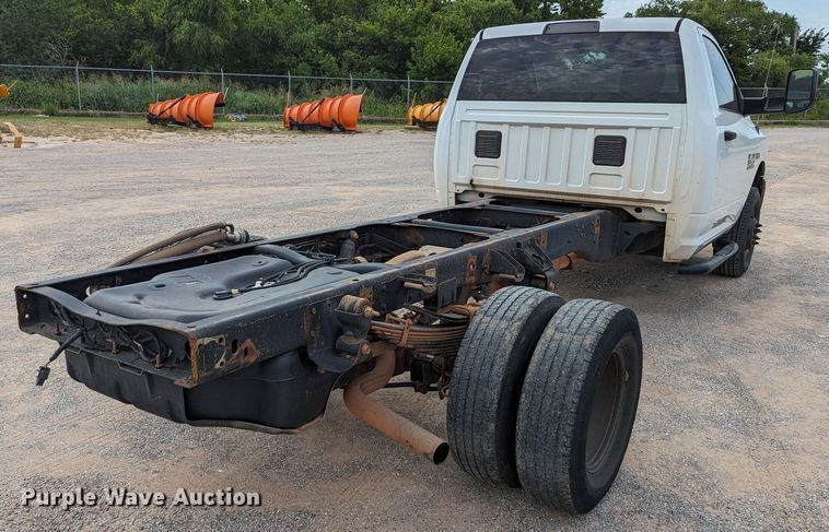 image for item MY9851 2013 Dodge Ram 3500  pickup truck cab and chassis