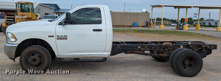 image for item MY9851 2013 Dodge Ram 3500  pickup truck cab and chassis