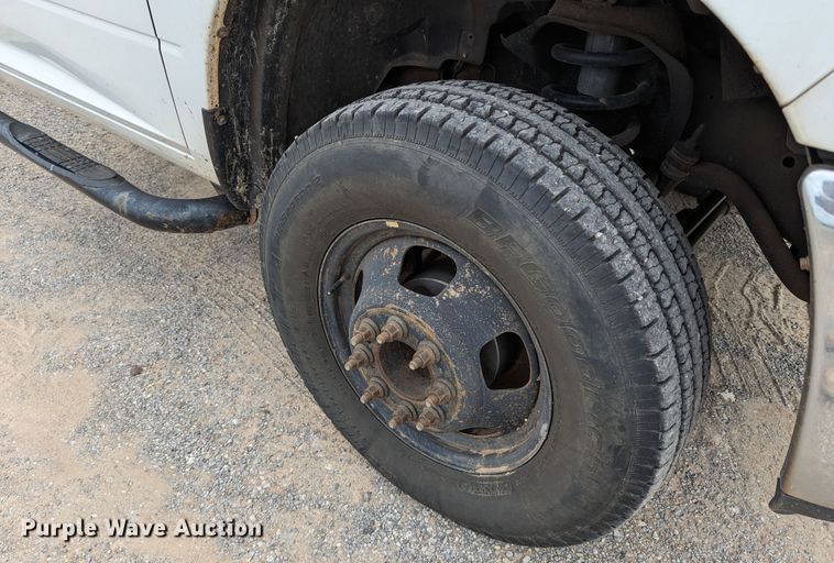 image for item MY9851 2013 Dodge Ram 3500  pickup truck cab and chassis