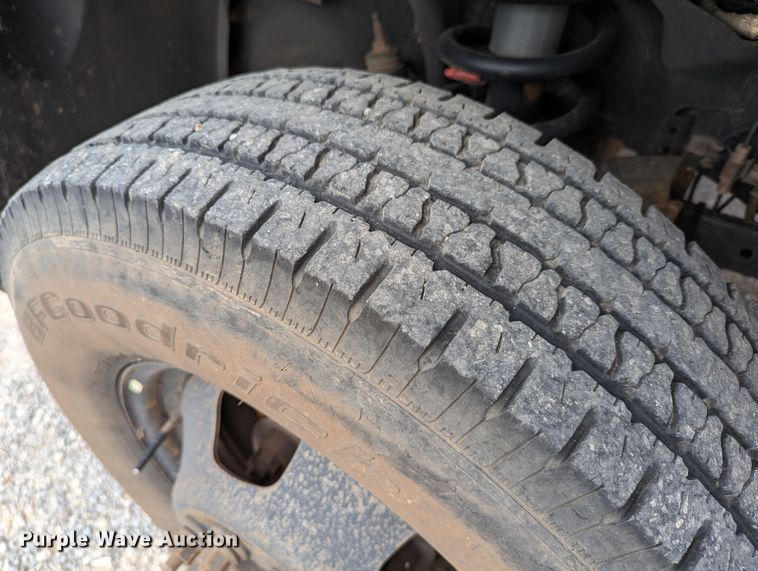 image for item MY9851 2013 Dodge Ram 3500  pickup truck cab and chassis