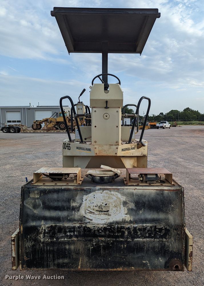image for item MY9852 Ingersoll Rand DD-65  double drum vibratory roller