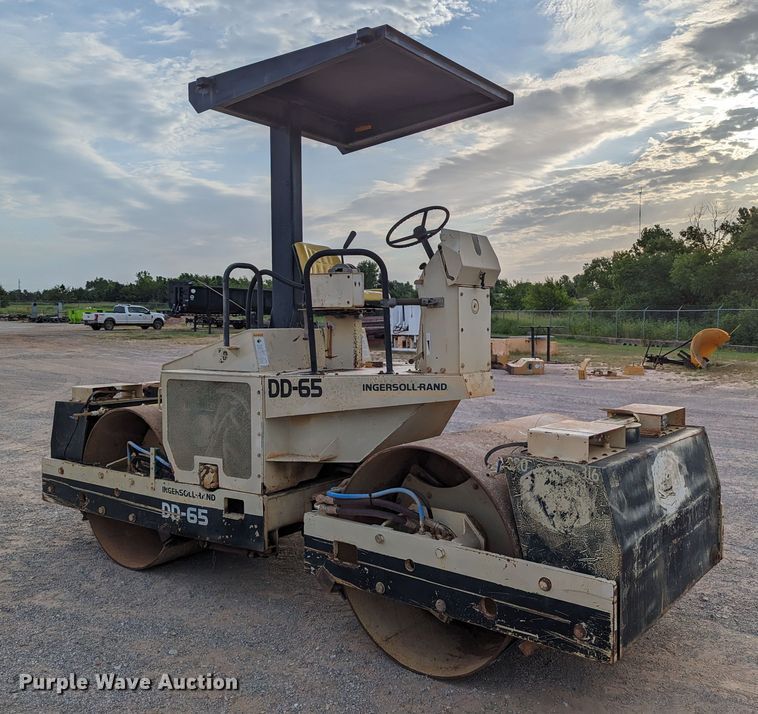 image for item MY9852 Ingersoll Rand DD-65  double drum vibratory roller