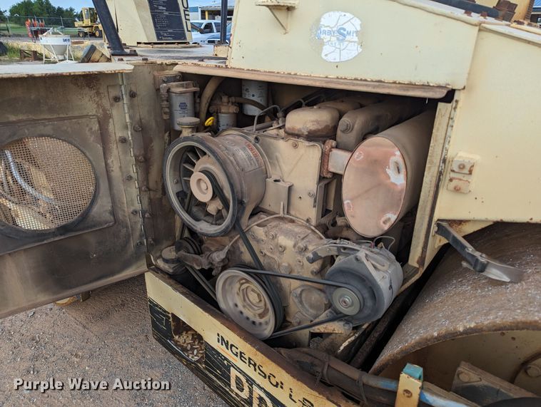 image for item MY9852 Ingersoll Rand DD-65  double drum vibratory roller