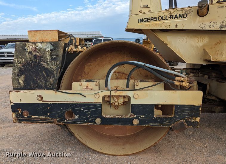 image for item MY9852 Ingersoll Rand DD-65  double drum vibratory roller