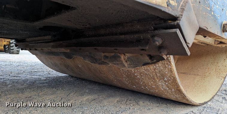 image for item MY9852 Ingersoll Rand DD-65  double drum vibratory roller