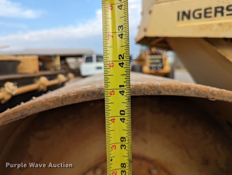 image for item MY9852 Ingersoll Rand DD-65  double drum vibratory roller