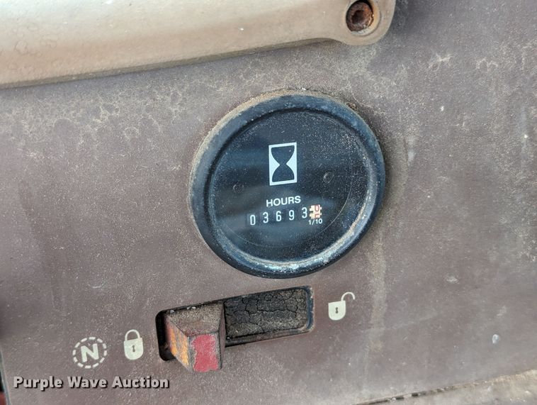 image for item MY9853 1991 Dresser 515CH  wheel loader