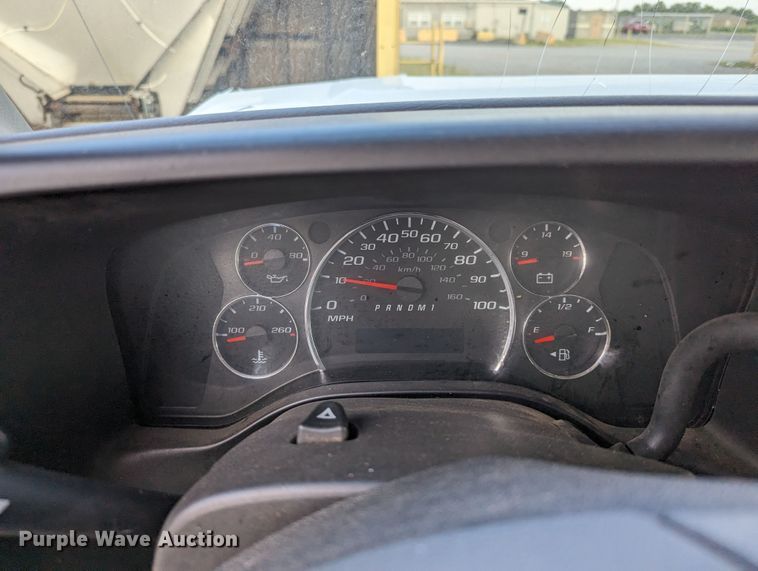 image for item MY9854 2018 Chevrolet Express 3500  van