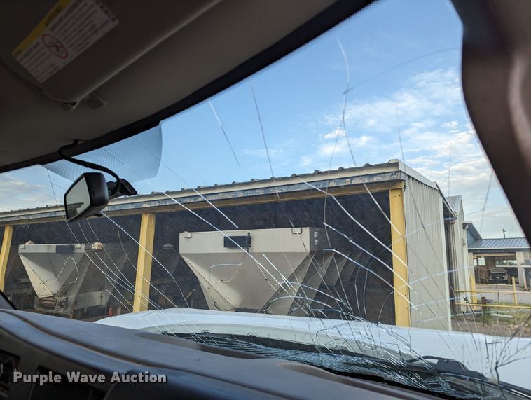 image for item MY9854 2018 Chevrolet Express 3500  van