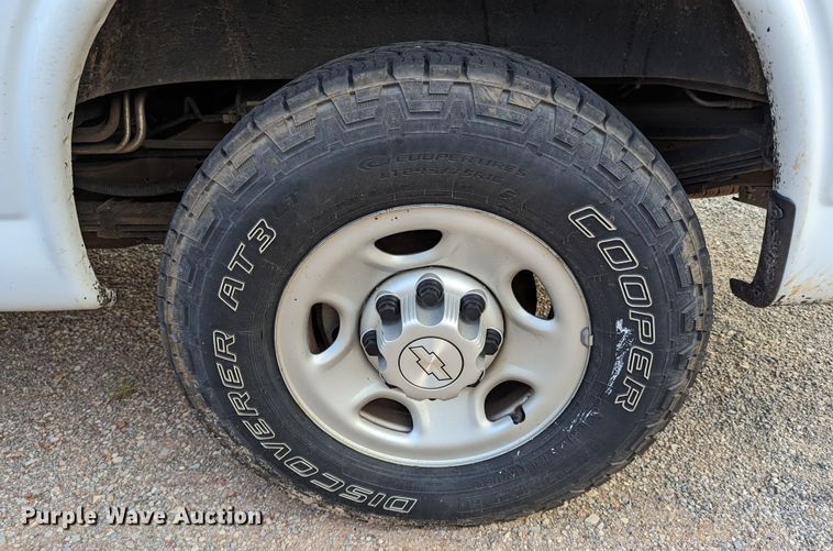 image for item MY9854 2018 Chevrolet Express 3500  van