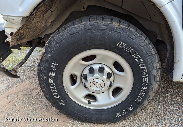 image for item MY9854 2018 Chevrolet Express 3500  van